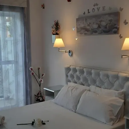 Tasos أخارافي